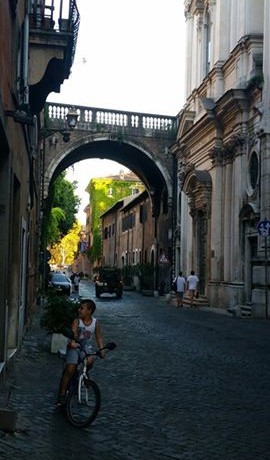 Cosa fare a Roma. Un salto alla Libreria Odradek