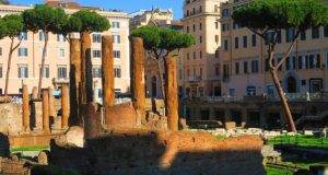 Largo di Torre Argentina