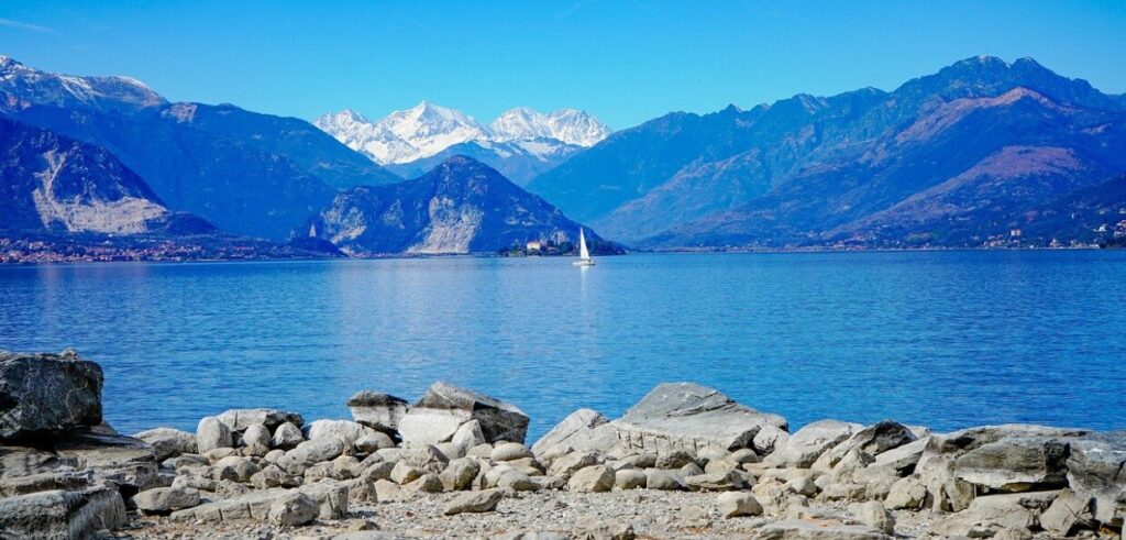 Laghi balneabili in Italia