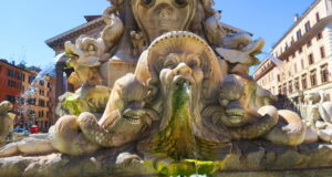 Fontana e Piazza della Rotonda Roma