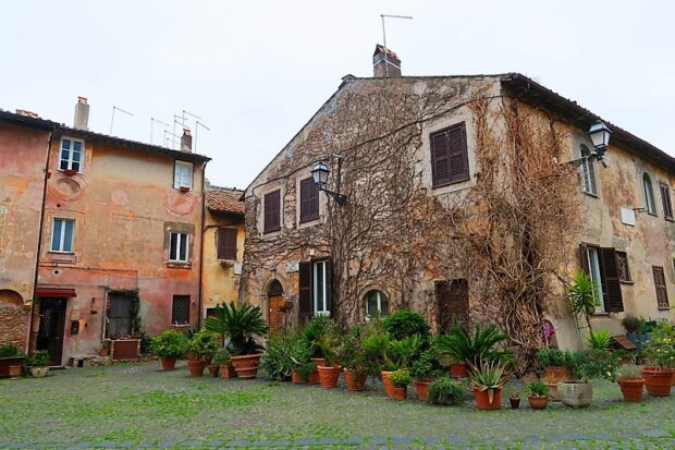 Borgo di Ostia Antica Roma 