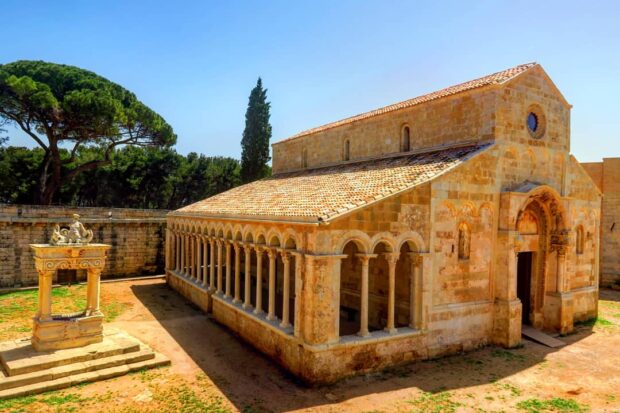 cattedrali romaniche in puglia