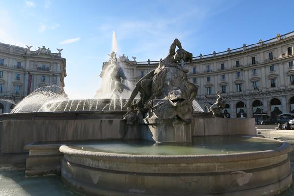 Piazza della Repubblica Fontana delle Naiadi Roma
