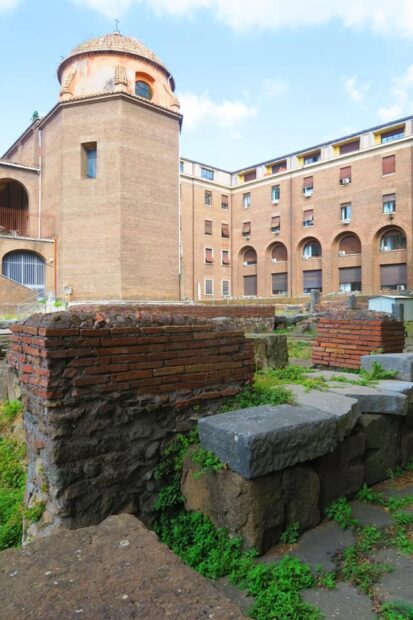 Area Sacra di Sant'Omobono Roma
