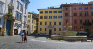Piazza Farnese Roma