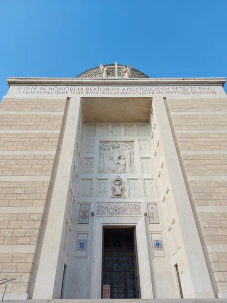 Basilica dei Santi Pietro e Paolo Roma Eur