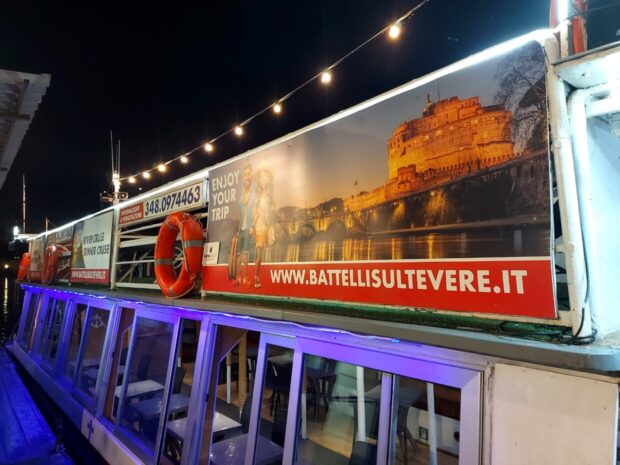 Tour del Tevere in Battello Roma